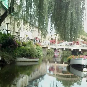 https://pontrieux-charmante-maison-de-bourg.inbrittany.com